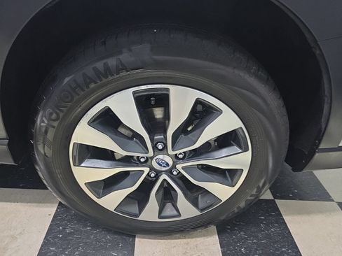 Used 2024 Subaru Outback Limited AWD/4WD image 9