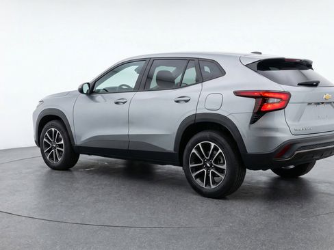 Used 2025 Chevrolet TrailBlazer LT image 6