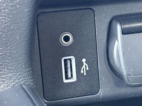 Used 2025 Nissan Versa S FWD image 20