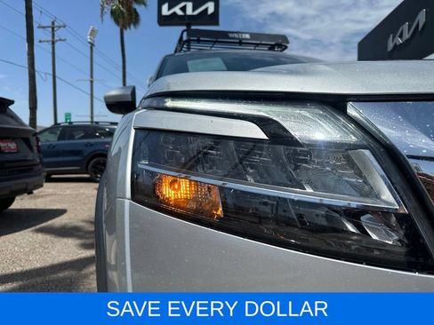 Used 2023 Nissan Pathfinder Platinum w/ Cargo Package AWD/4WD image 3