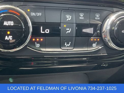 Used 2024 Chevrolet Trax LT w/ Driver Confidence Package FWD image 34