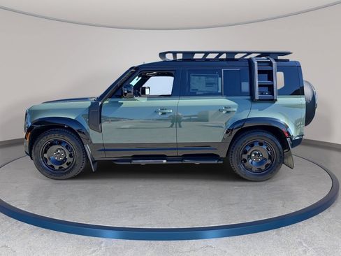 New 2026 Land Rover Defender 110 Trophy Edition AWD/4WD image 8