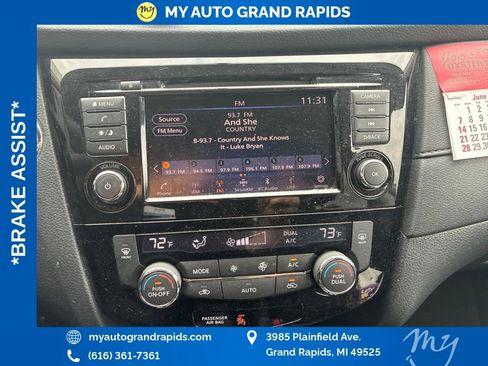 Used 2018 Nissan Rogue SV FWD image 9