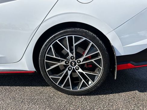 Used 2025 Hyundai Elantra N image 14