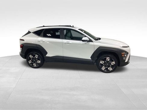 Used 2024 Hyundai Kona SEL image 7
