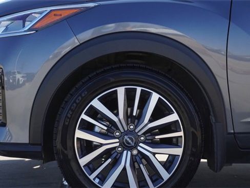 Used 2023 Nissan Kicks SV w/ Interior Electronics Package image 5