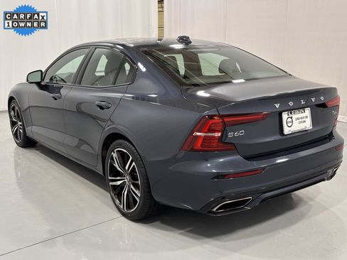 Used 2021 Volvo S60 T6 R-Design image 8