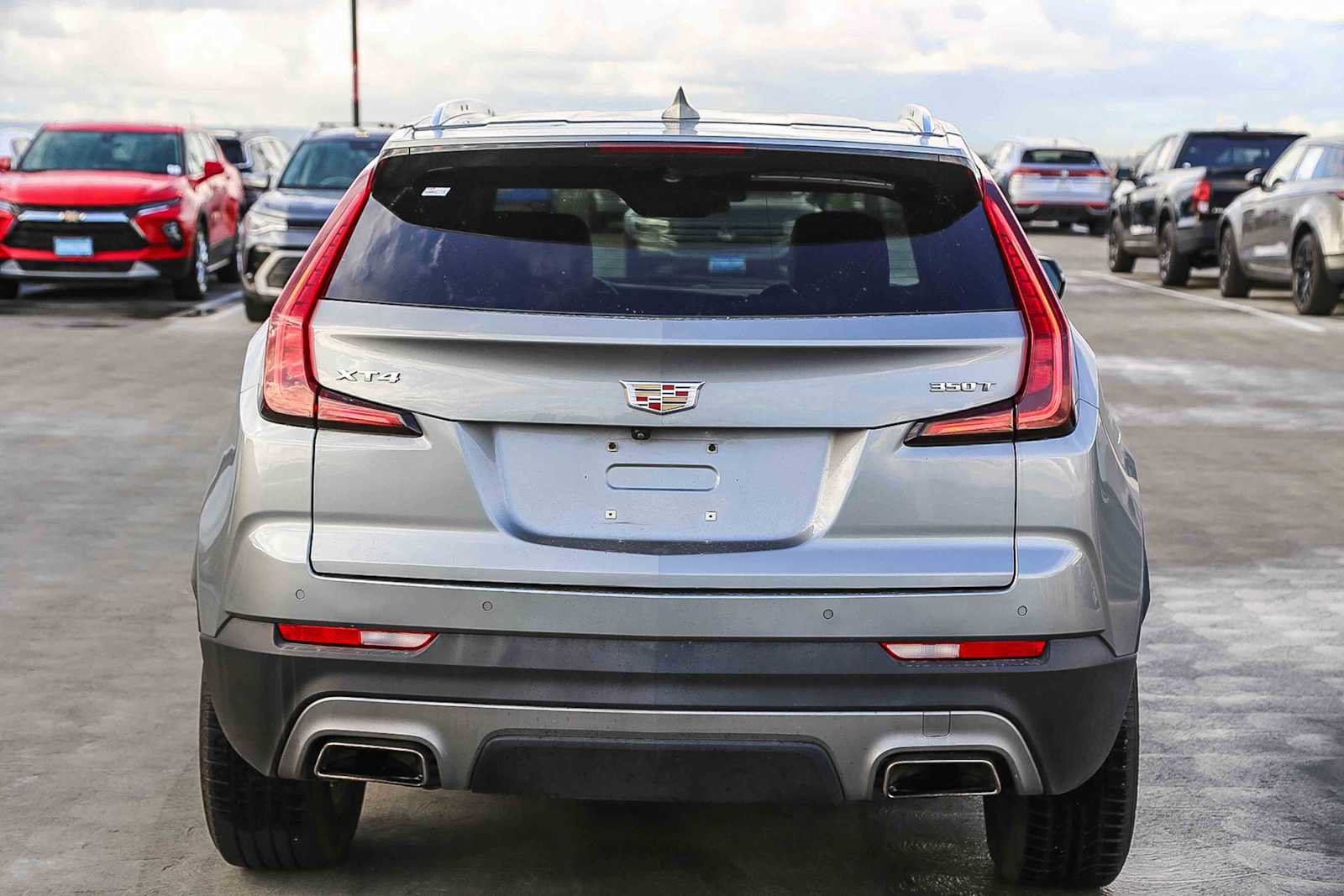 Used 2023 Cadillac XT4 Premium Luxury FWD image 7