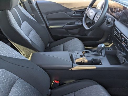 New 2026 Nissan Sentra SV FWD image 31