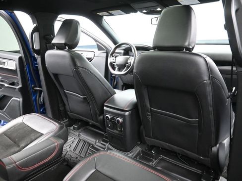 Certified 2023 Ford Explorer ST-Line w/ Class IV Trailer Tow Package image 14