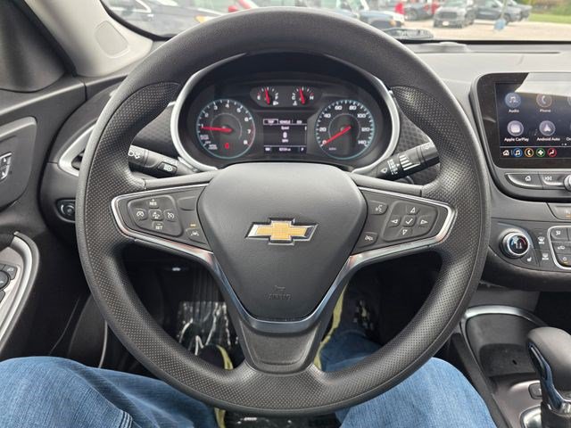 Used 2025 Chevrolet Malibu LT FWD image 23