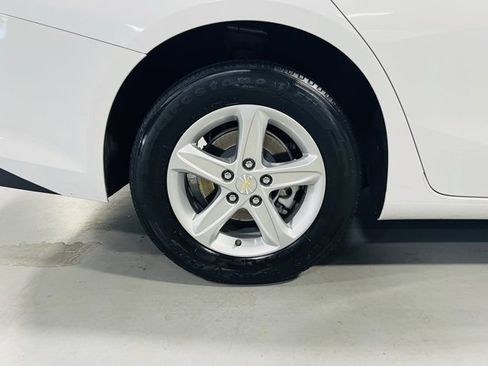 Used 2024 Chevrolet Malibu LT image 10
