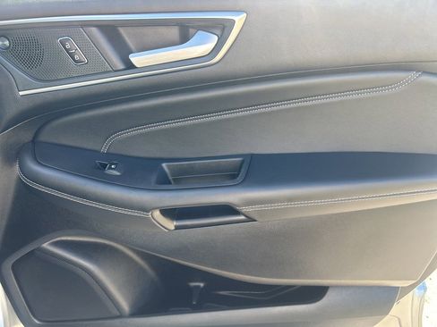 Used 2024 Ford Edge Titanium image 18