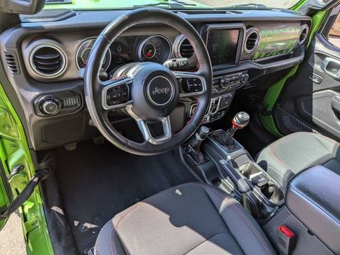 Certified 2018 Jeep Wrangler Unlimited Rubicon AWD/4WD image 12