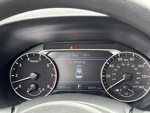 Used 2024 Nissan Altima 2.5 SV FWD image 8