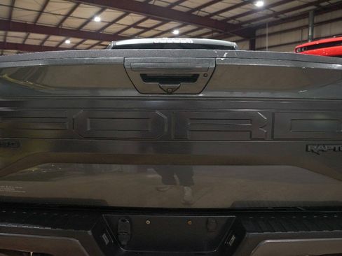 Used 2018 Ford F150 Raptor w/ Equipment Group 802A Luxury AWD/4WD image 22
