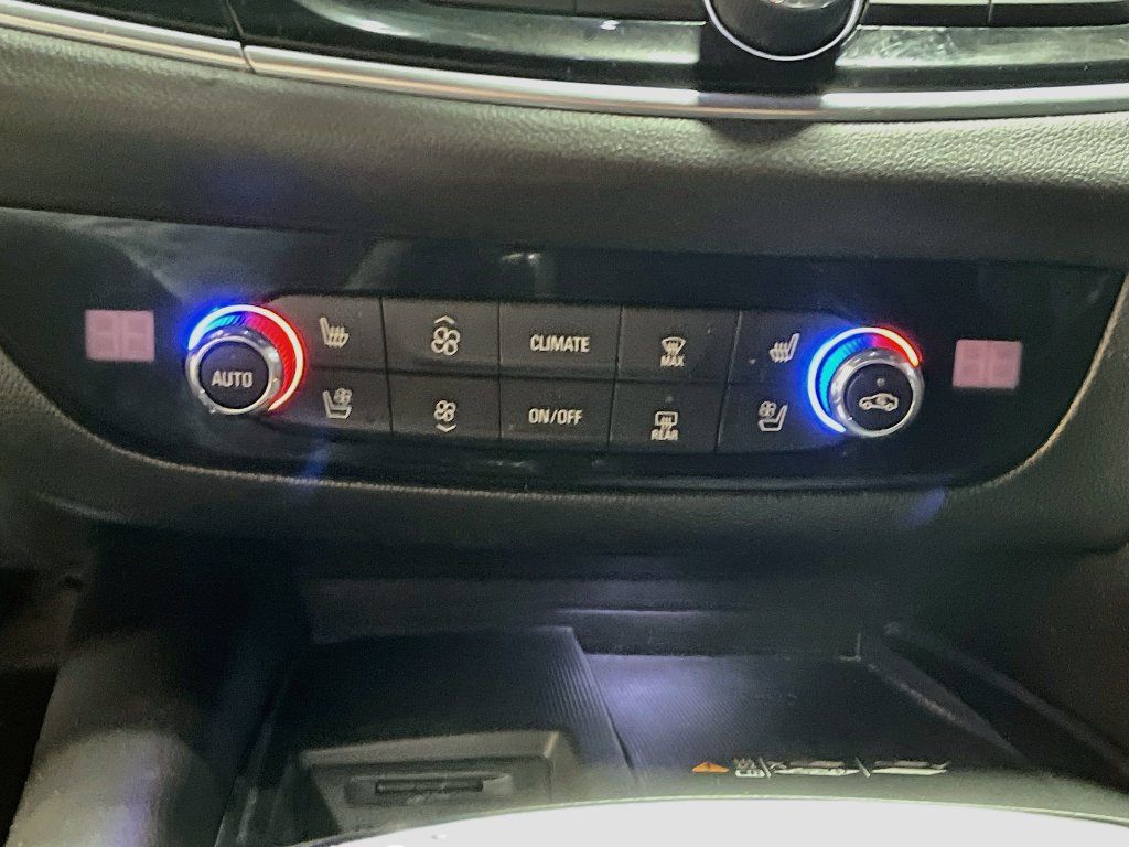 Used 2023 Buick Enclave Avenir w/ Avenir Technology Package AWD/4WD image 16