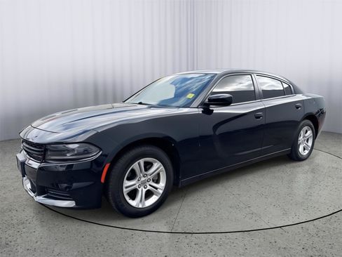 Used 2022 Dodge Charger SXT RWD image 12