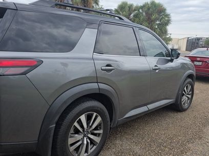 Used 2022 Nissan Pathfinder SL
