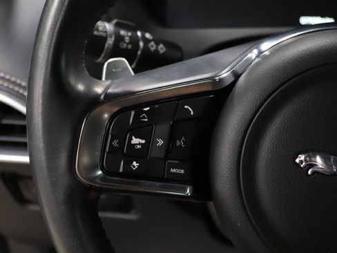 Used 2017 Jaguar F-PACE S image 28