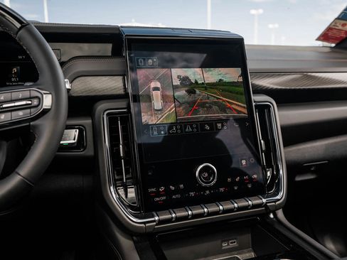 New 2026 GMC Yukon XL AT4 w/ AT4 Premium Plus Package AWD/4WD image 27