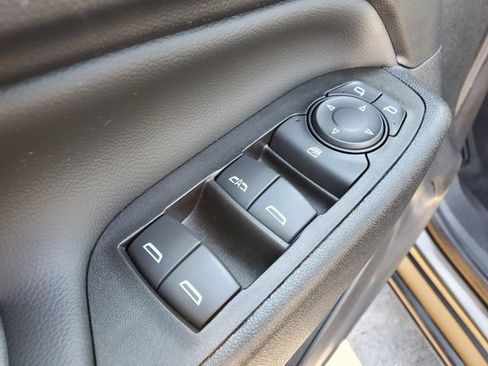 Used 2023 Chevrolet Equinox LT FWD image 19