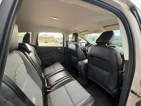 Used 2018 Ford Escape SE w/ SE Sport Appearance Package AWD/4WD image 13