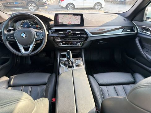 Used 2018 BMW 530i xDrive w/ Premium Package AWD/4WD image 15