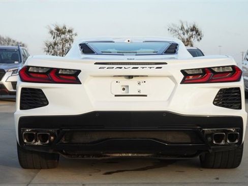 Used 2022 Chevrolet Corvette Stingray Preferred Cpe w/ Engine Appearance Package image 8