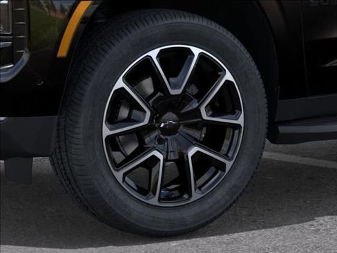 New 2026 Chevrolet Suburban RST AWD/4WD image 9