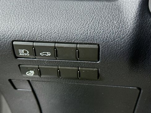 Used 2018 Lexus RX 350L image 17