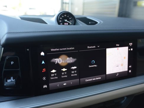 Certified 2025 Porsche Cayenne E-Hybrid Coupe AWD/4WD image 14