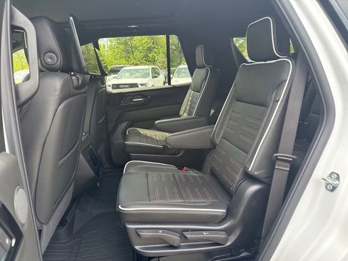 New 2026 GMC Yukon AT4 Ultimate w/ LPO, Floor Liner Package AWD/4WD image 11