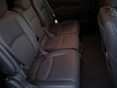 Used 2022 Honda Odyssey Touring image 12