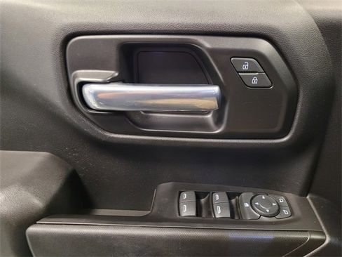 Used 2020 Chevrolet Silverado 1500 Custom Trail Boss w/ Custom Convenience Package image 25