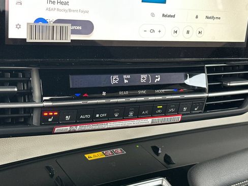 New 2026 Toyota Sienna Platinum AWD/4WD image 24