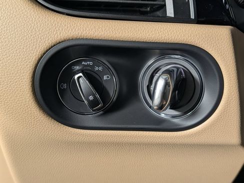 New 2026 Porsche Macan AWD/4WD image 35