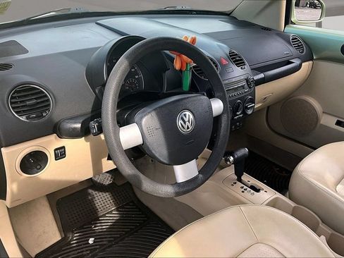 Used 2007 Volkswagen Beetle Convertible w/ Package 1 FWD image 15