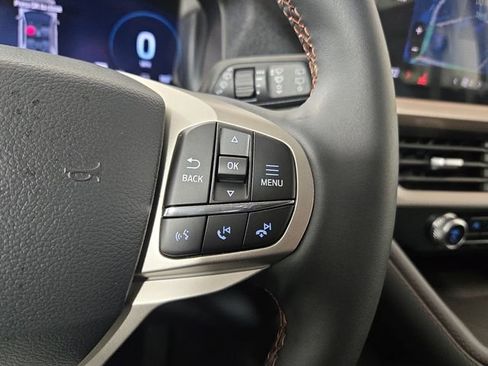 Used 2026 Ford Explorer Active RWD image 19