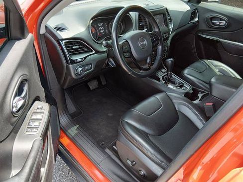 Used 2021 Jeep Cherokee Latitude Plus FWD image 9