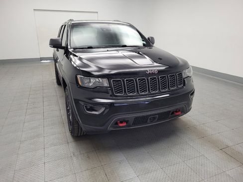 Used 2017 Jeep Grand Cherokee Trailhawk w/ Jeep Active Safety Group AWD/4WD image 14