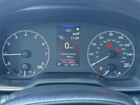 Used 2025 Toyota Corolla LE FWD image 16
