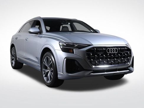 Used 2025 Audi Q8 Premium w/ Convenience Package AWD/4WD image 7