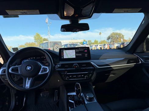 Used 2023 BMW M550i xDrive AWD/4WD image 11