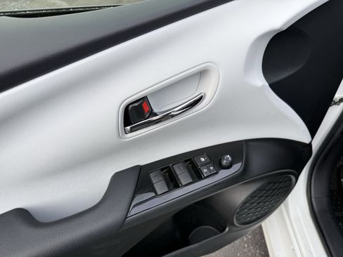 Certified 2022 Toyota Prius XLE image 21