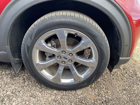 Used 2020 Ford Explorer Platinum w/ Premium Technology Package AWD/4WD image 8