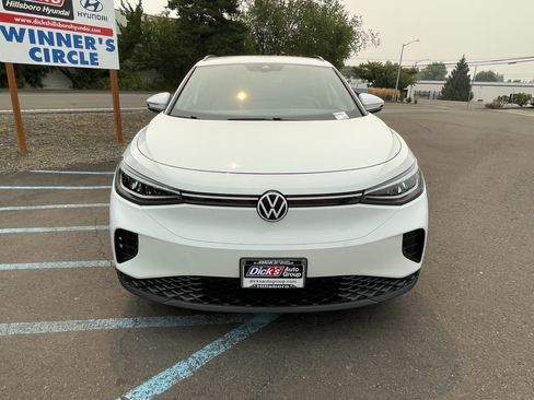 Used 2024 Volkswagen ID.4 2WD image 8