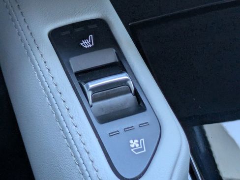Used 2024 Kia Telluride SX FWD image 25