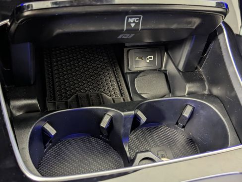 Used 2023 Mercedes-Benz E 350 4MATIC Sedan image 25