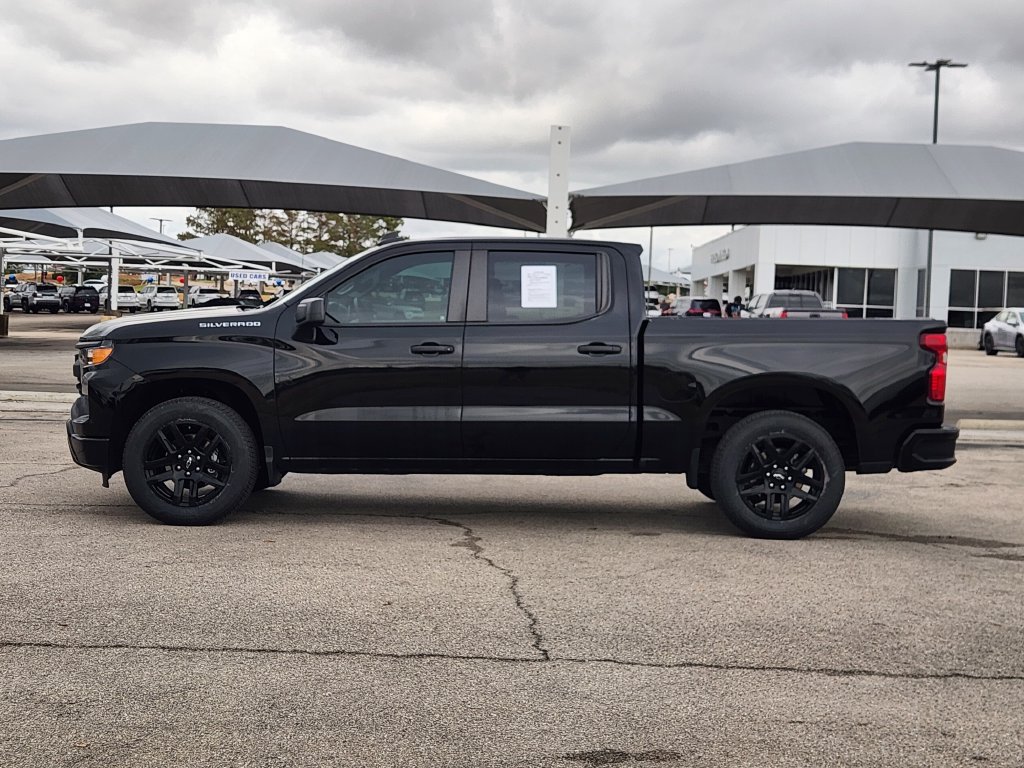 Used 2024 Chevrolet Silverado 1500 Custom RWD image 4